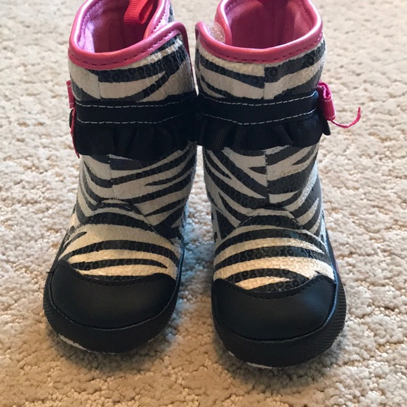 Baby Girl Zebra Boots Size 3 - Picture 2 of 7